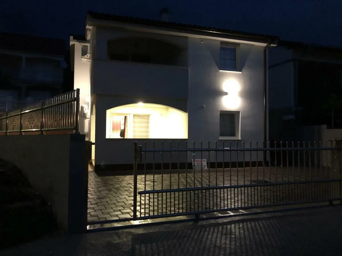 Apartment Apartmani Bau Bab Krusevo  Croatia